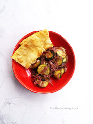 ZUCCHINI XÀO CHUA NGỌT 